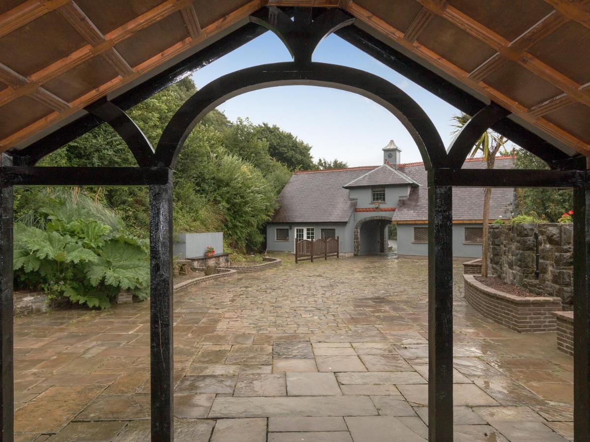 Pendine Manor Villa Luaran gambar