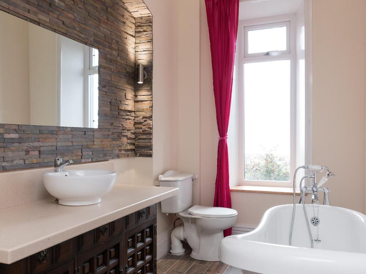 Pendine Manor Villa Luaran gambar